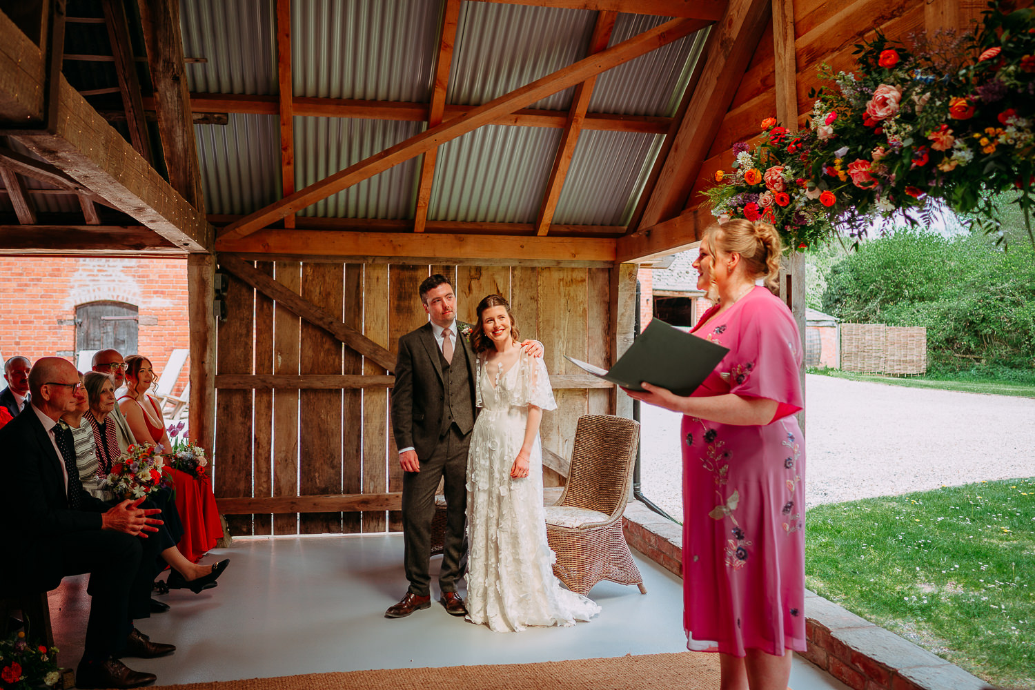 THE HAYBARN WEDDING PHOTOGRAPHY HEREFORDSHIRE 004 THE HAYBARN WEDDING PHOTOGRAPHY HEREFORDSHIRE 004